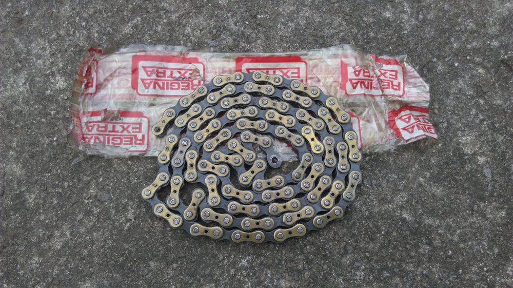 CHAINE REGINA 135ZRT PAS 520 POUR RC 250 15
