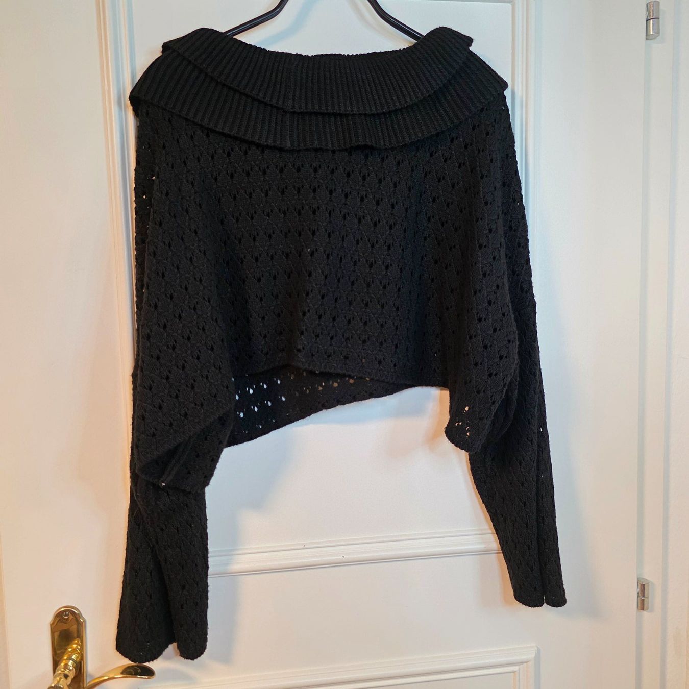Pullover & Sweatshirts: 🖤 Schwarzer Crop Strickpullover Oversize M/L – Gebraucht aus Wald ZH von CapLux 5