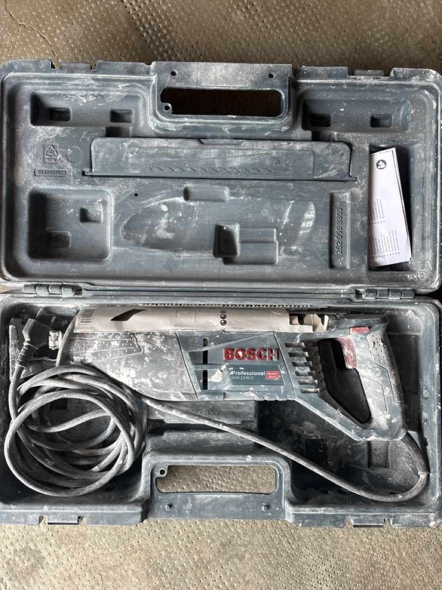 Tutte le macchine: Scie sabre Bosch Professional GSA 1100 E – Usato da Monthey venduto da LoveBrand