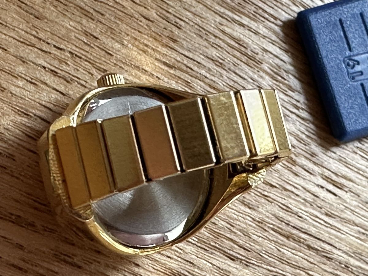 Orologi: Quarz Fingerring Uhr – Usato da Herbriggen venduto da Sehrazade 3