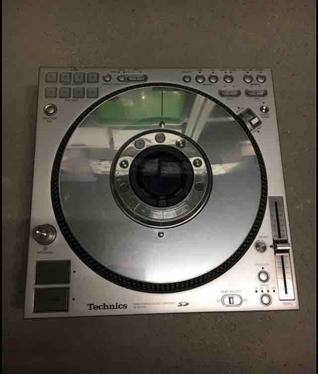 Technics Giradischi: 2 Technics SL-DZ 1200 guter Zustand – Usato da Hochdorf venduto da Blitzman83