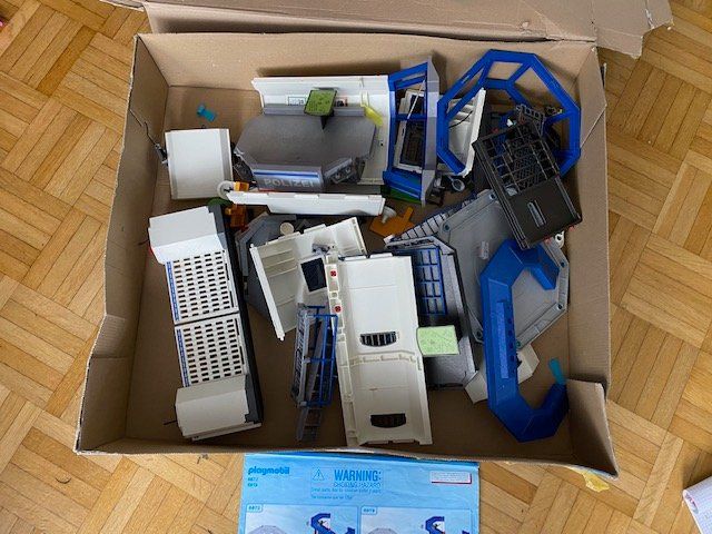 Playmobil Casette per bambini: Playmobil City 6872 Polizeistation – Usato da Emmen venduto da Aribini 1