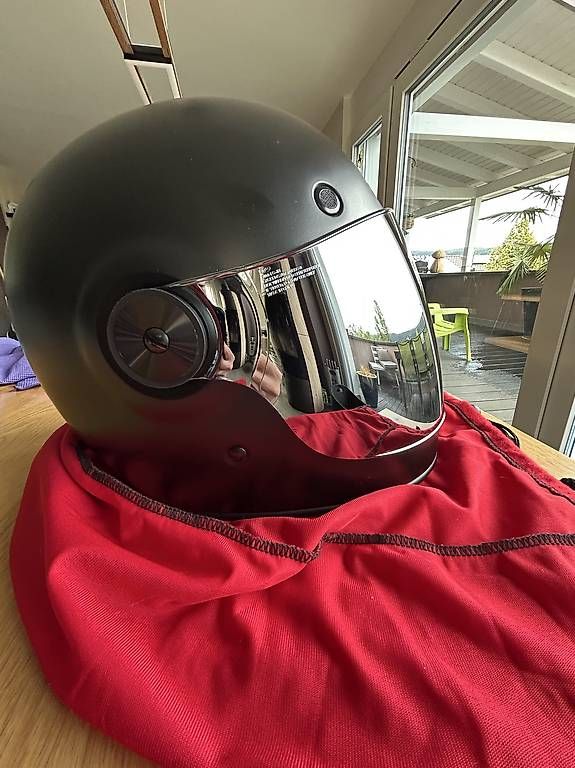 Caschi & visiere: Casque Bell Bullit M – Usato da Ponts-de-Martel venduto da F_Marti