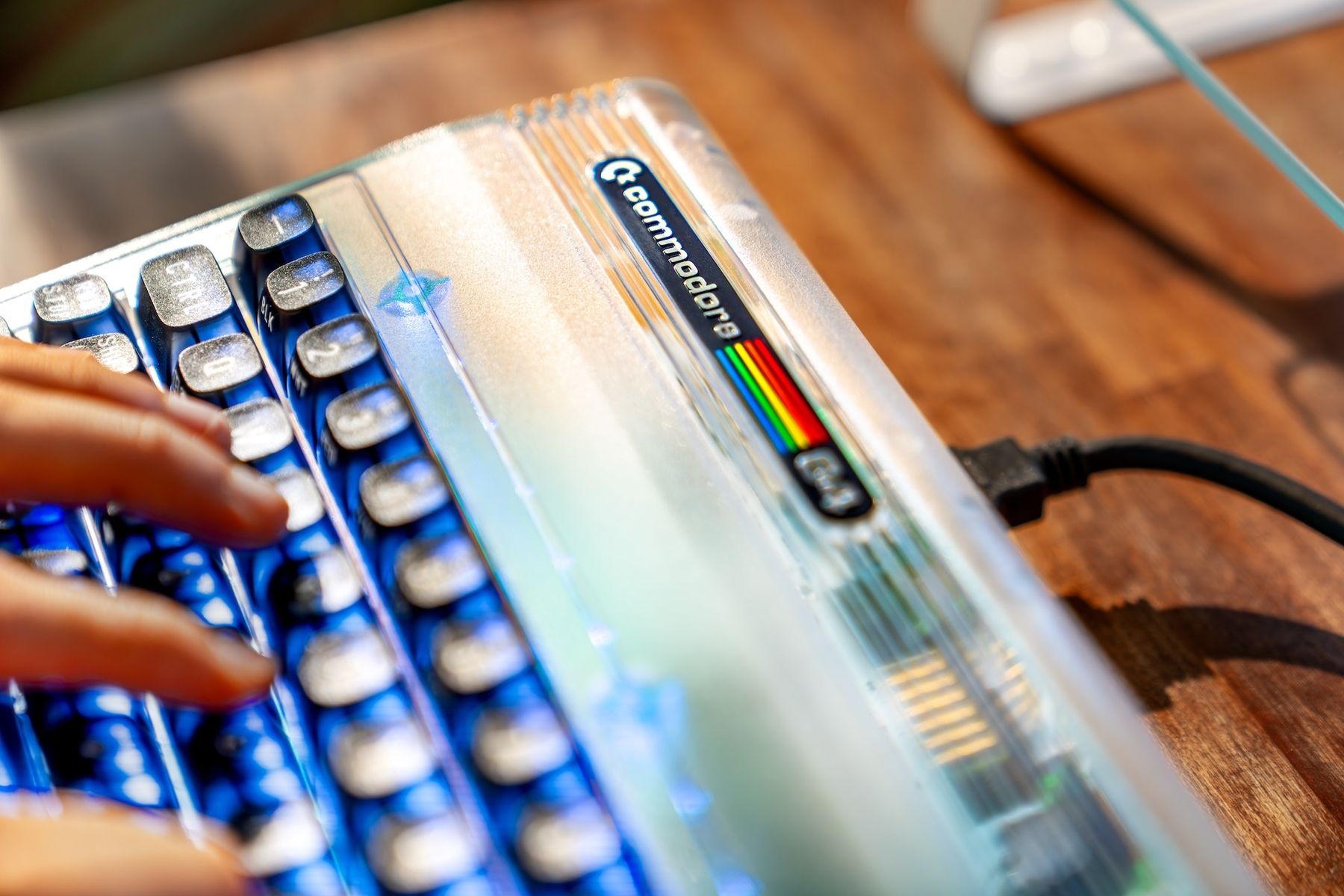 Commodore PCs: Commodore 64 Ultimate Starlight Edition - neu und ungeöffnet – Neu und originalverpackt aus Frauenfeld von Meerman 2