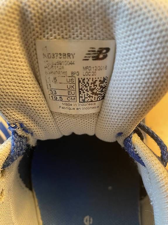 Herrenschuhe: New Balance Grösse 33 – Gebraucht aus Windisch von pagbfrs 4
