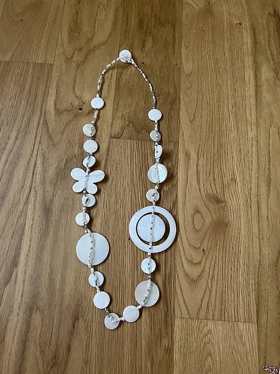 Colliers: Collana lunga perle bianche – D'occasion à Comano par nadiamvr