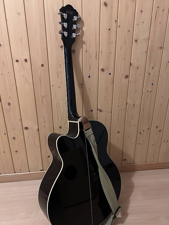 Musikinstrumente: Gitarre Ibanez – Gebraucht aus Tafers von genilloud8 4