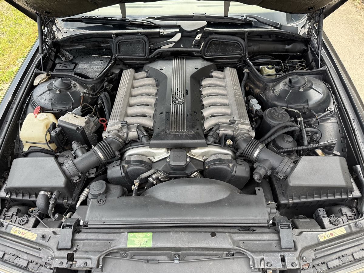 BMW Automobili: Bmw e38 750i V12 Luxuslimousine Oldtimer Youngtimer Legende – Usato da Schinznach Dorf venduto da exodia123 7