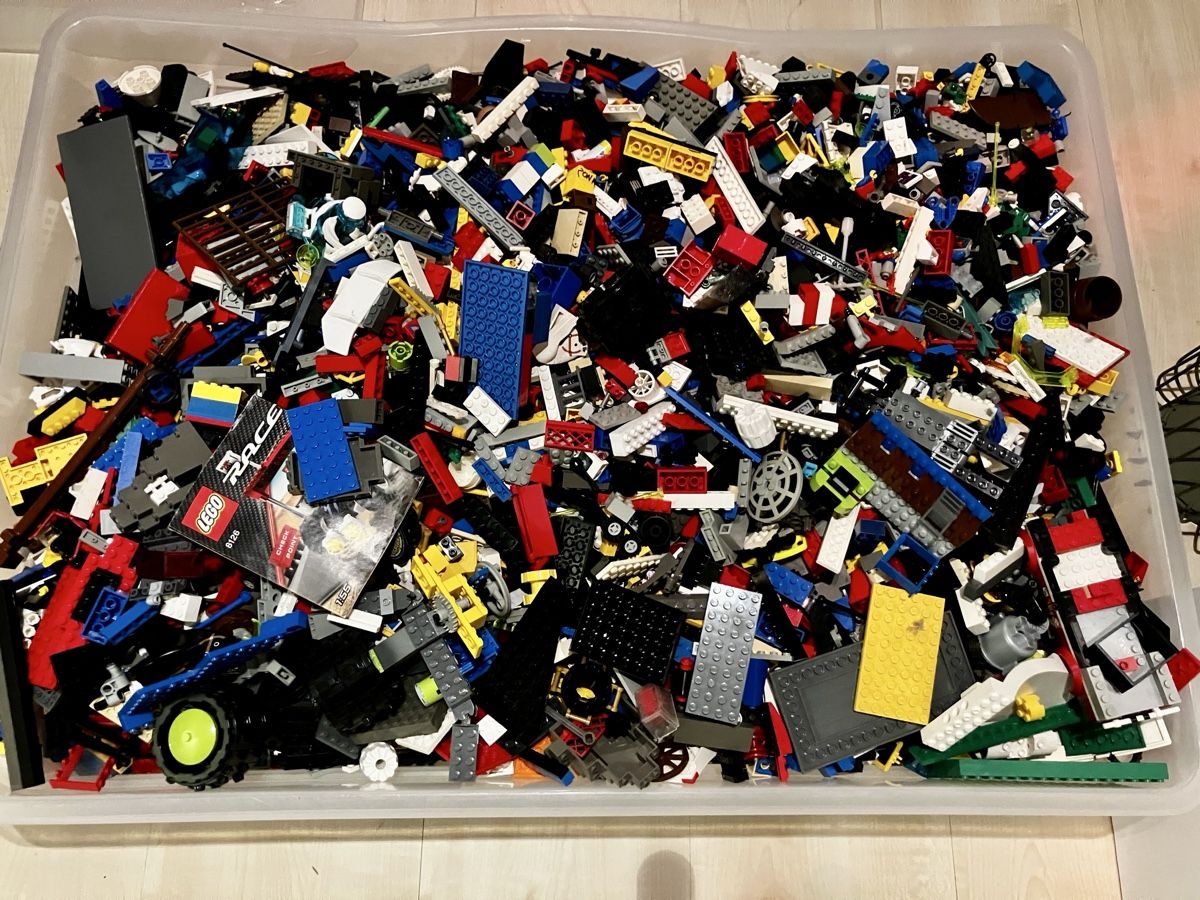 Lego Spielzeuge: Legos bunt gemischt – Gebraucht aus Lachen SZ von sabaraba