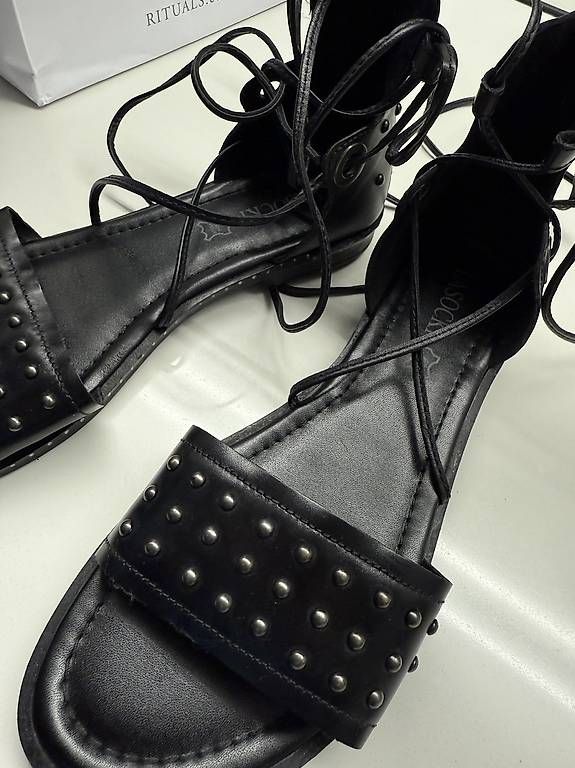Damenschuhe: Sandalen Schwarz – Gebraucht aus Herisau von nik_vb25 1