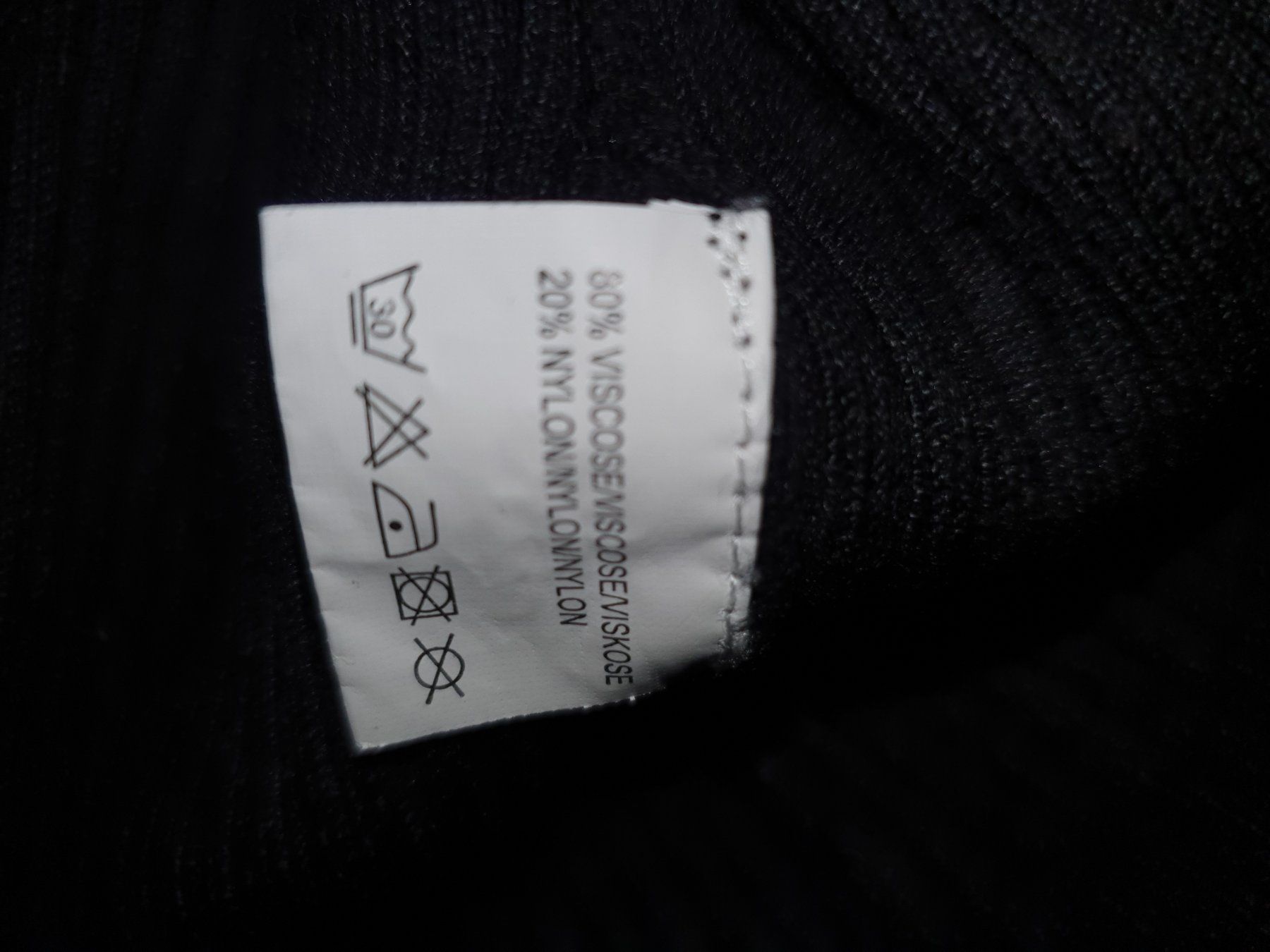 Pullover & Sweatshirts: Pull M – Gebraucht aus Würenlingen von kuh33 3