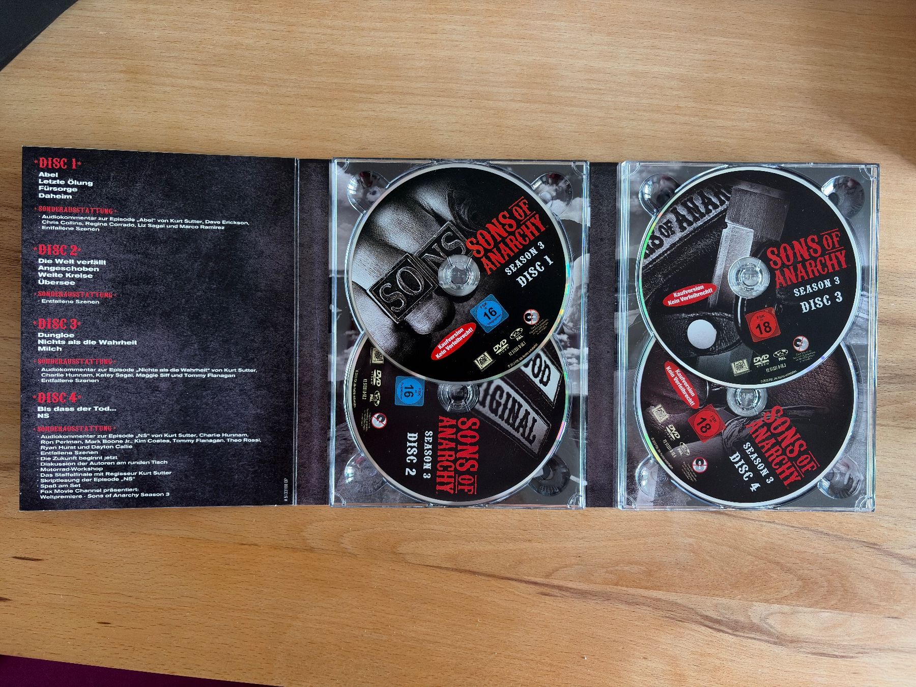 Tutti i DVDs: Sons of Anarchy Staffel 3 – Usato da Hombrechtikon venduto da Dokmasa 3