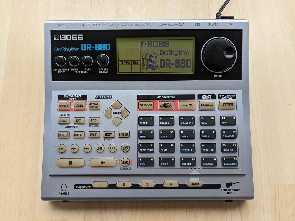BOSS Dr. Rhythm DR880 Drum Machine Kaufen auf Ricardo