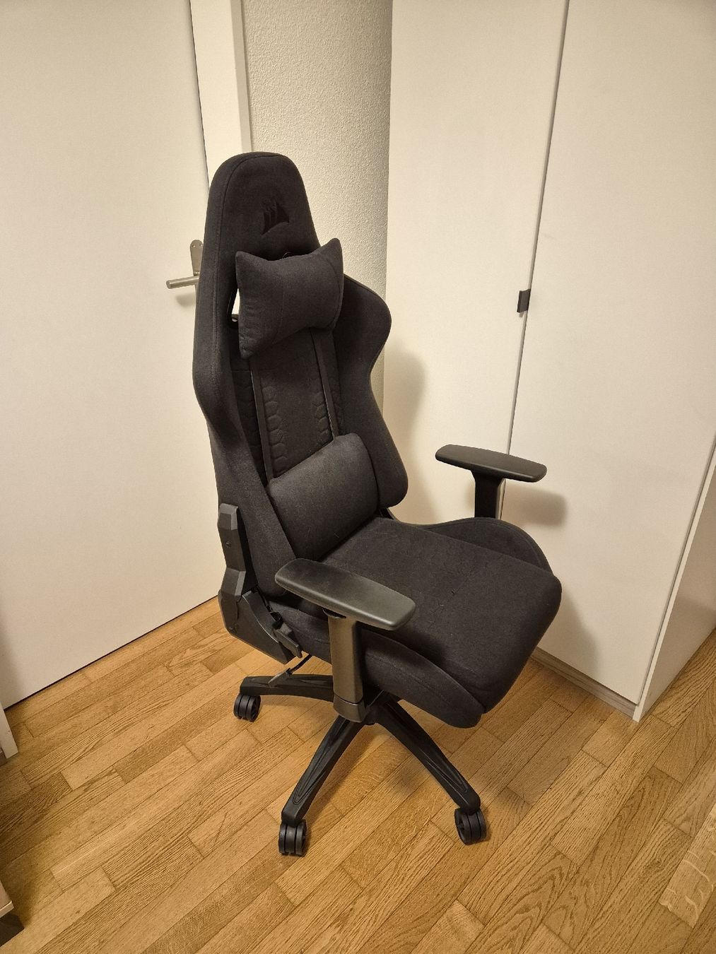 Corsair Chaises: Corsair Gamig Stuhl – D'occasion à Kerns par dur_7wcf 1