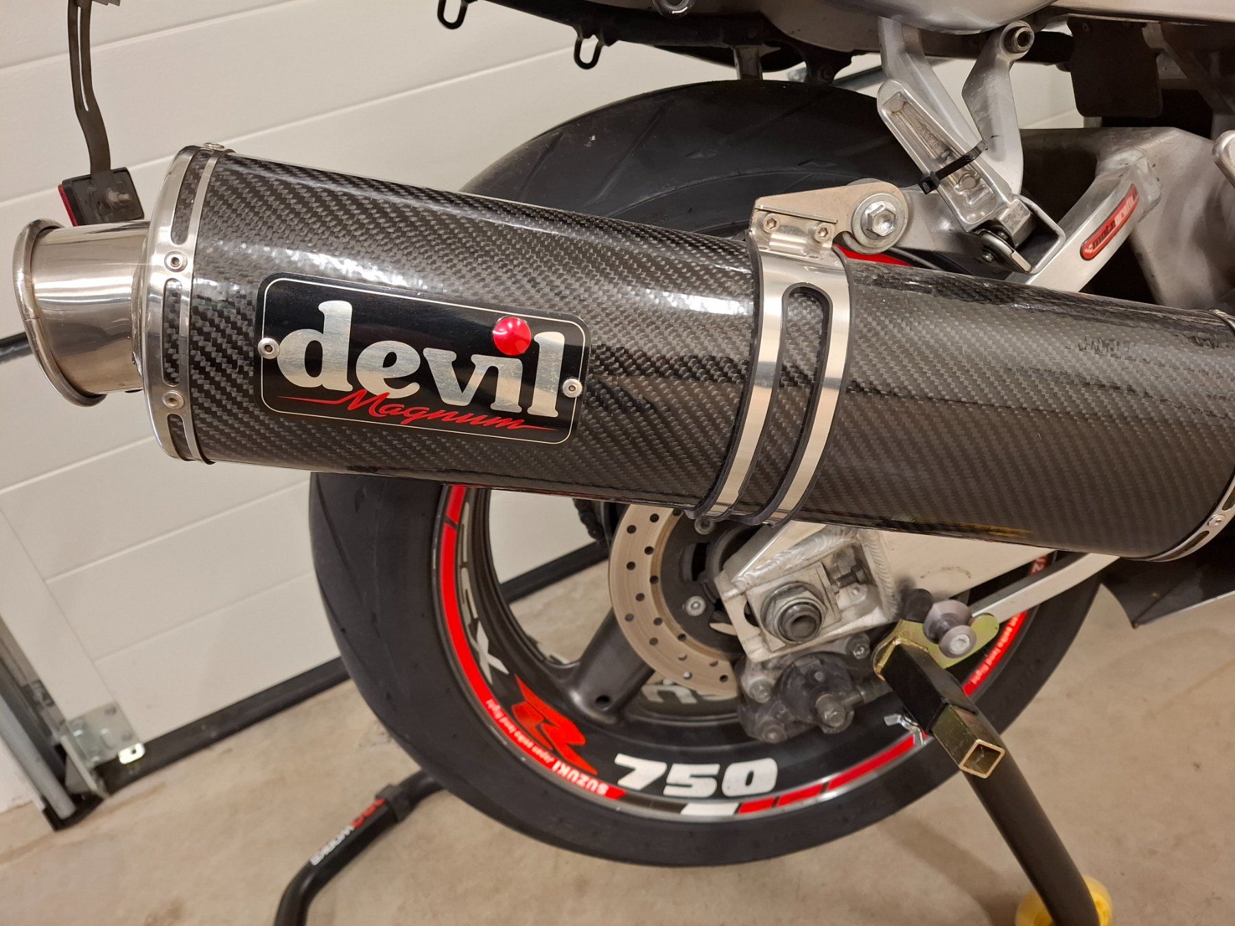Suzuki Strasse: SUZUKI GSX-R 750 – Gebraucht aus Mollis von 5903philipp 5