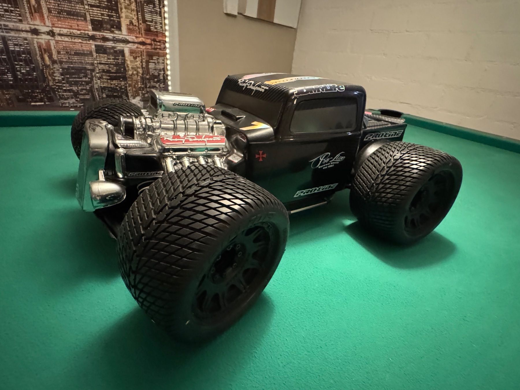 Modellismo RC: RC Buggy 1:8 mit 6s Akku – Usato da Ganterschwil venduto da jako80 1