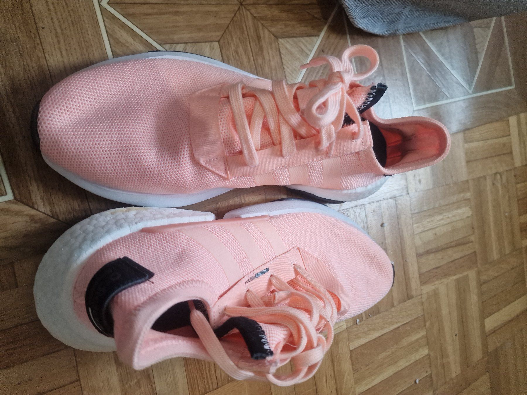 Adidas Scarpe da uomo: Chaussure Adidas – Usato da Mont-sur-Lausanne venduto da Didinho