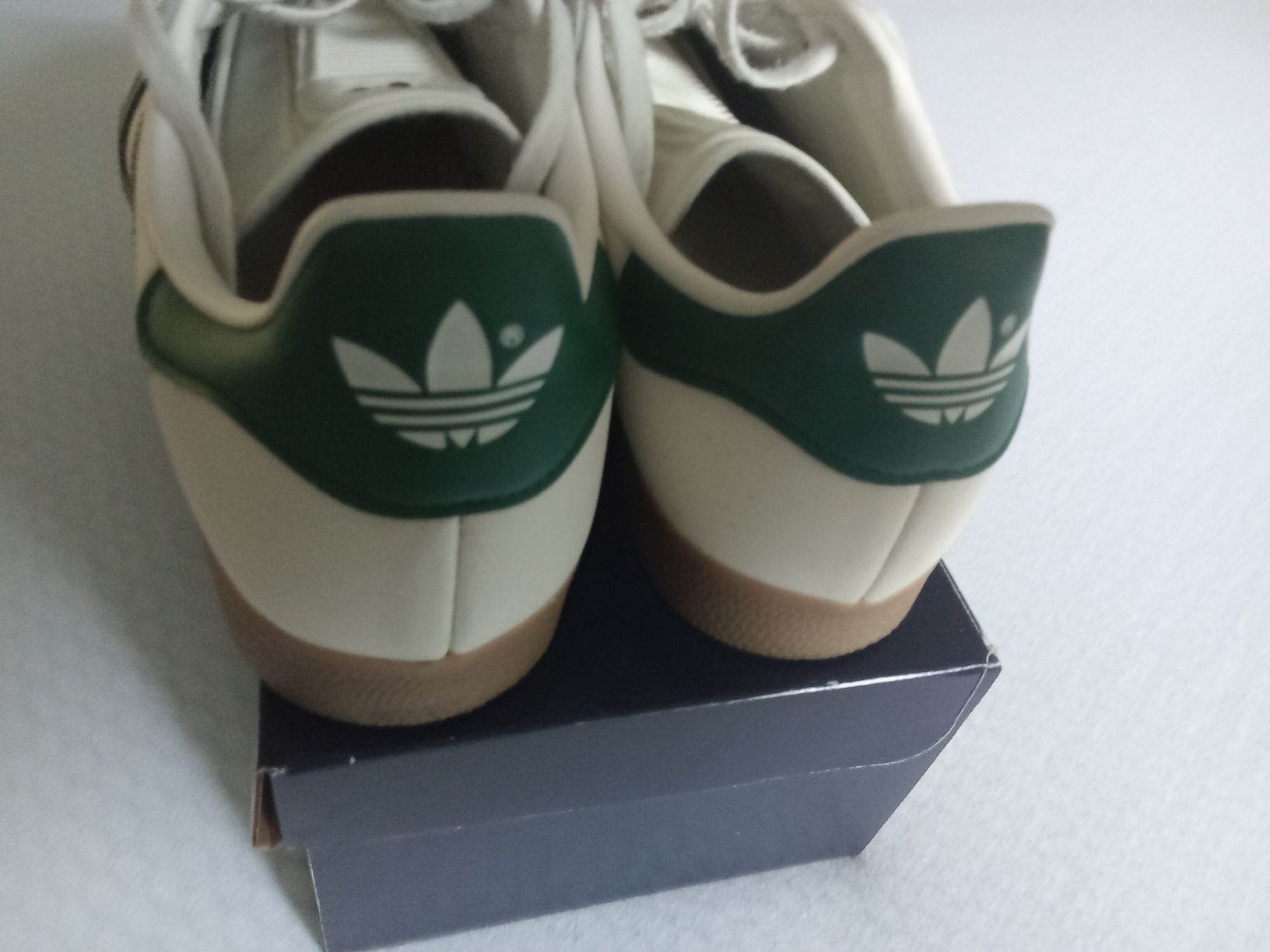 Adidas Herrenschuhe: Adidas Gazelle Grösse 44 – Gebraucht aus Liebefeld von CD-Urs 1