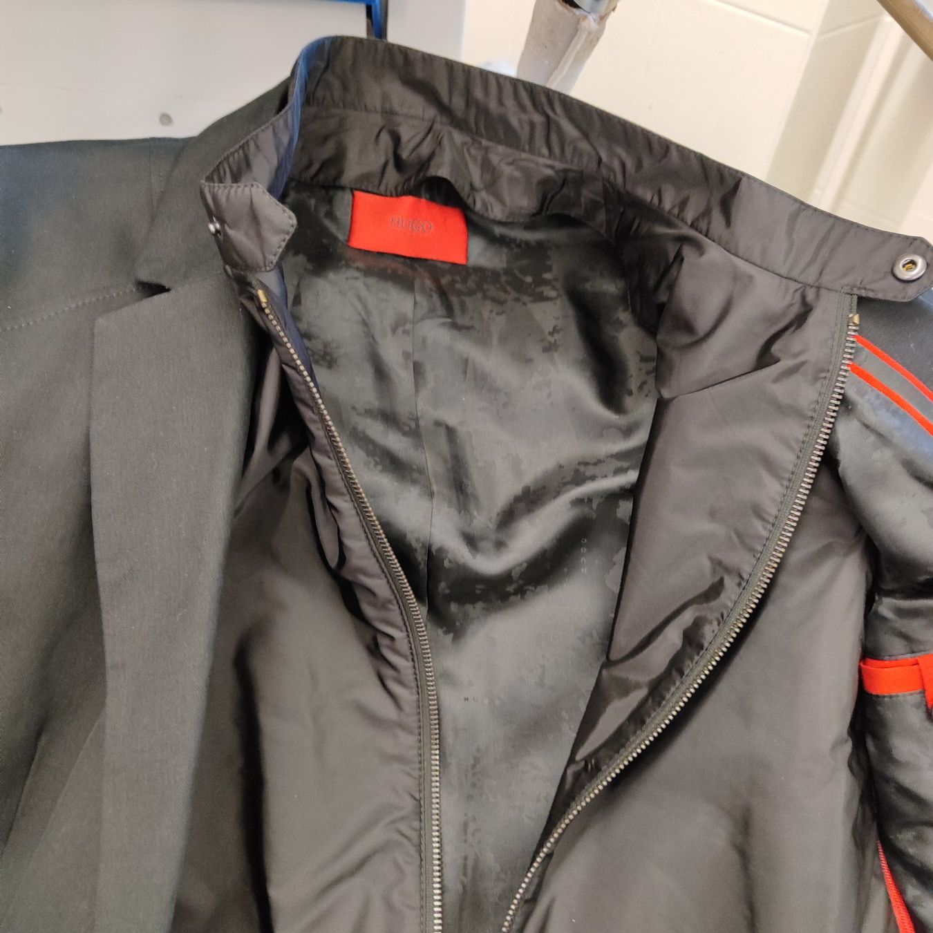 Hugo Boss Giacche: Boss Blazer mit Gilet Gr 98 – Usato da Langnau am Albis venduto da Judithsebi 5