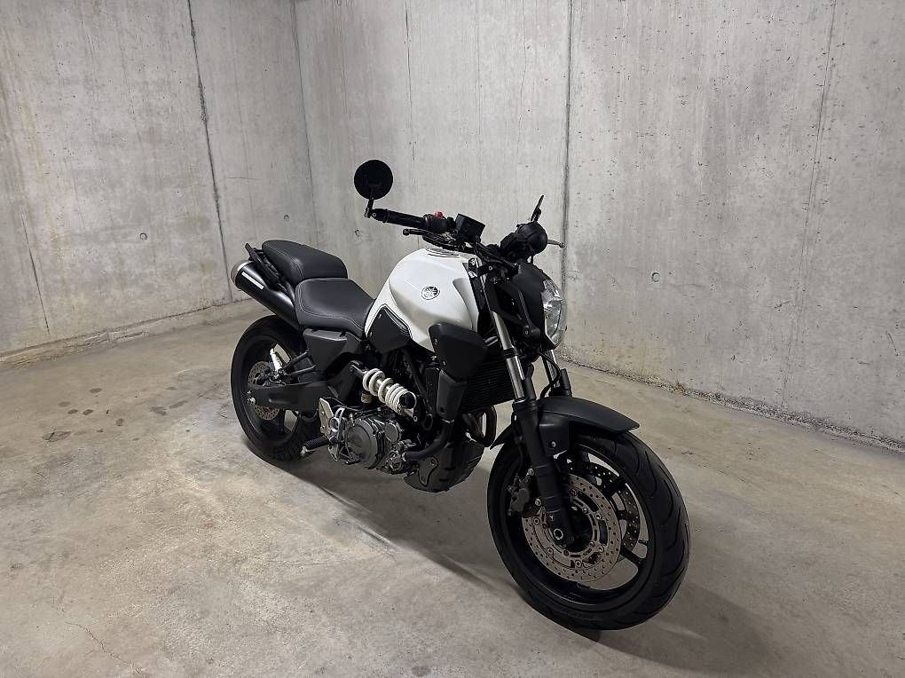 Yamaha Strada: Yamaha MT-03 2011 – Usato da Steffisburg venduto da jul_h5f7 2
