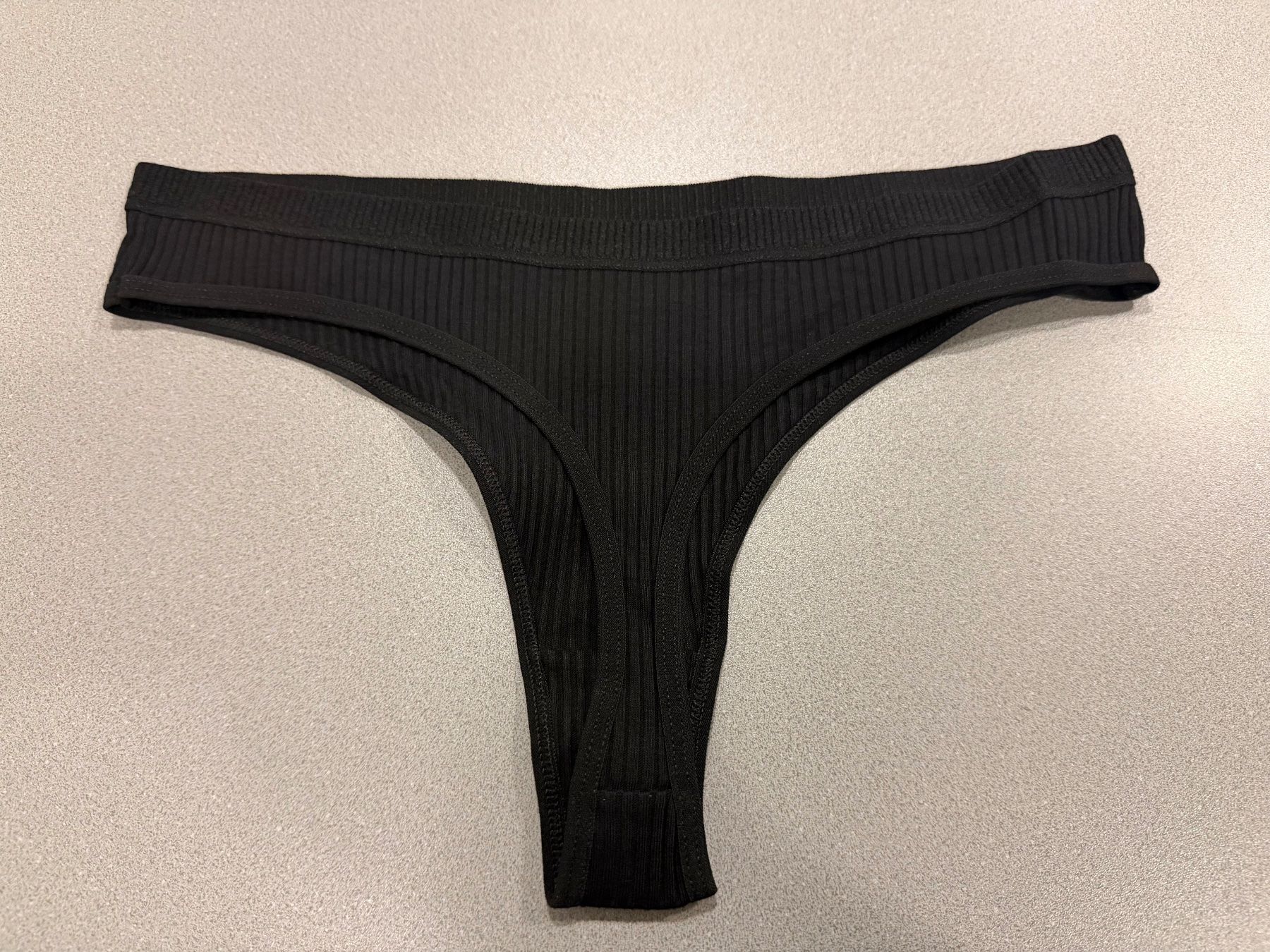 Altra biancheria intima: Schwarzer Tanga Gr. L, Neu! – Nuovo e nell'imballaggio originale da Wohlen AG venduto da abaci 1