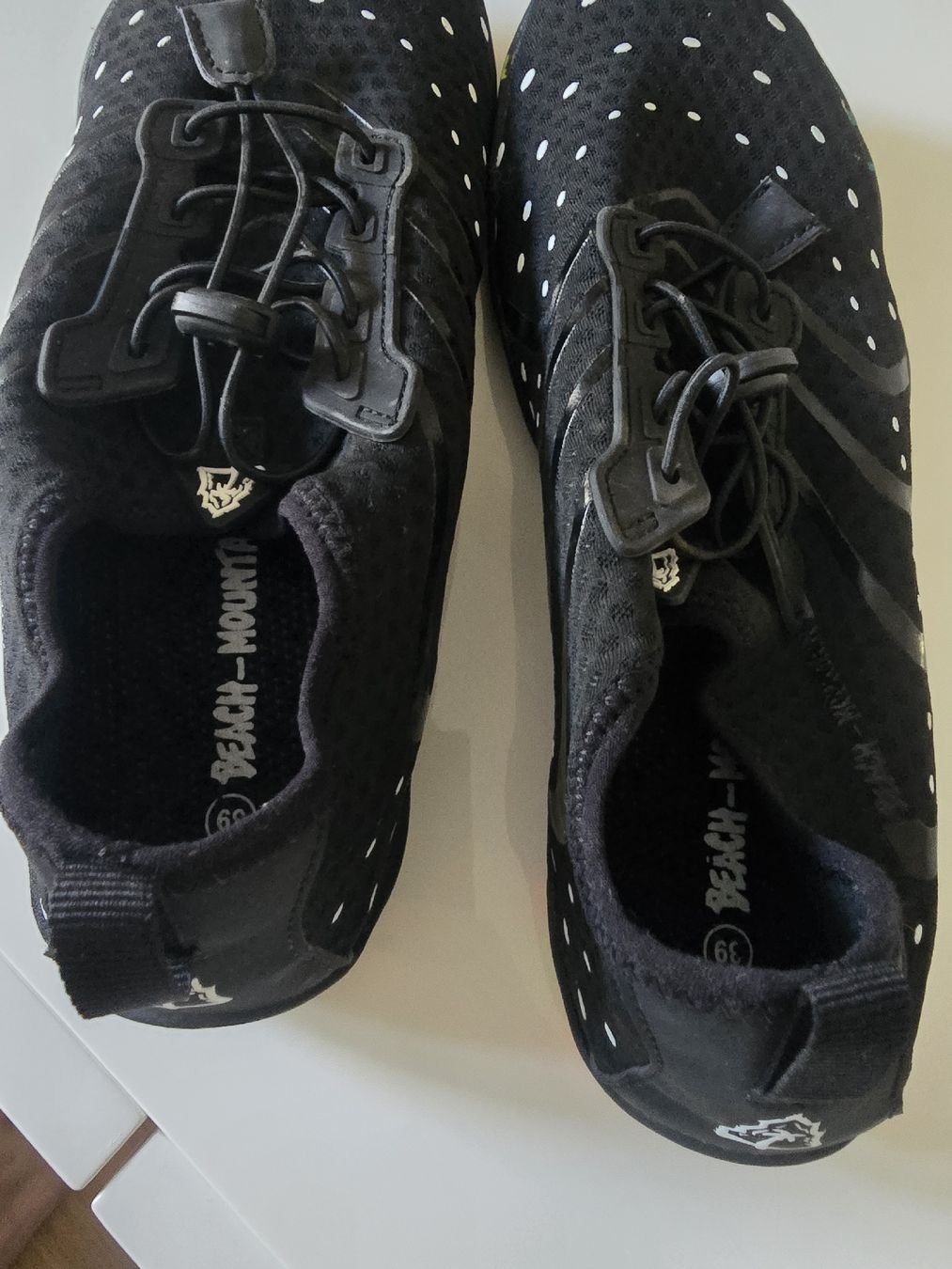 Chaussures hommes: Kletterschuhe Beach Mountain Schwarz Grösse 39  – D'occasion à Thalwil par Nikkita2 1
