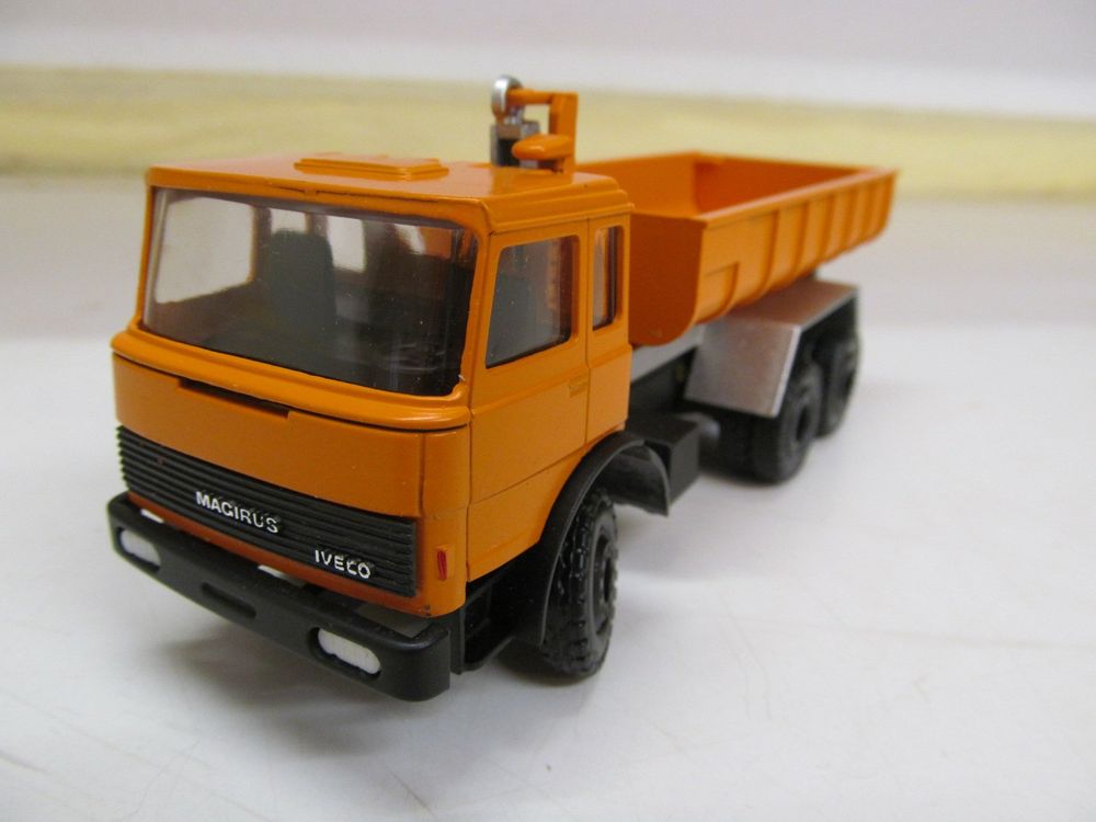 1:43 CURSOR IVECO Magirus THW LKW // X_366 EUR 27,39 - DE