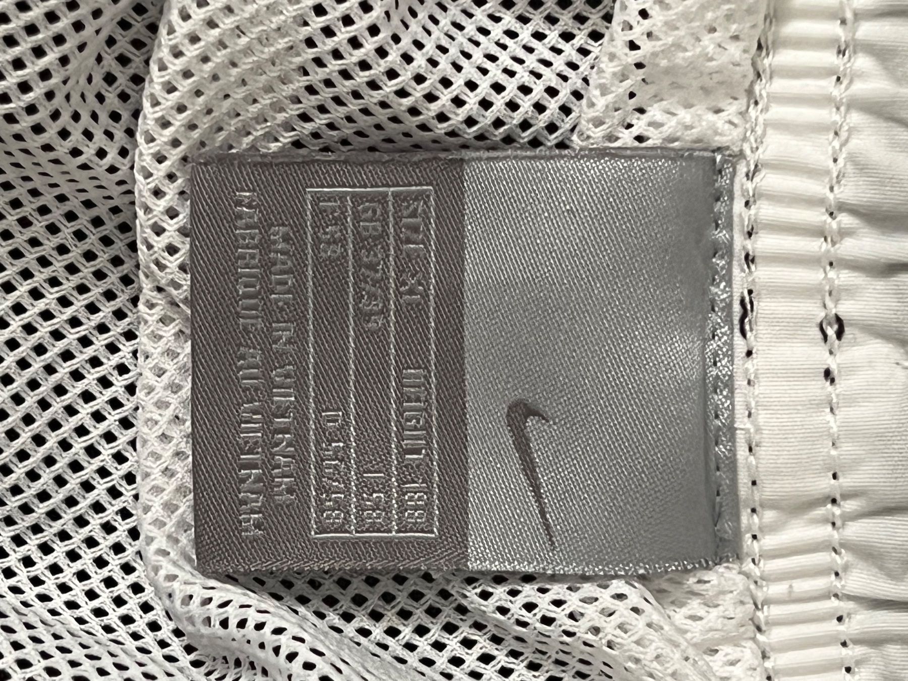 Nike Pantaloni: Nike Badehose Gr XL – Usato da Basel venduto da Winniepuuh 3