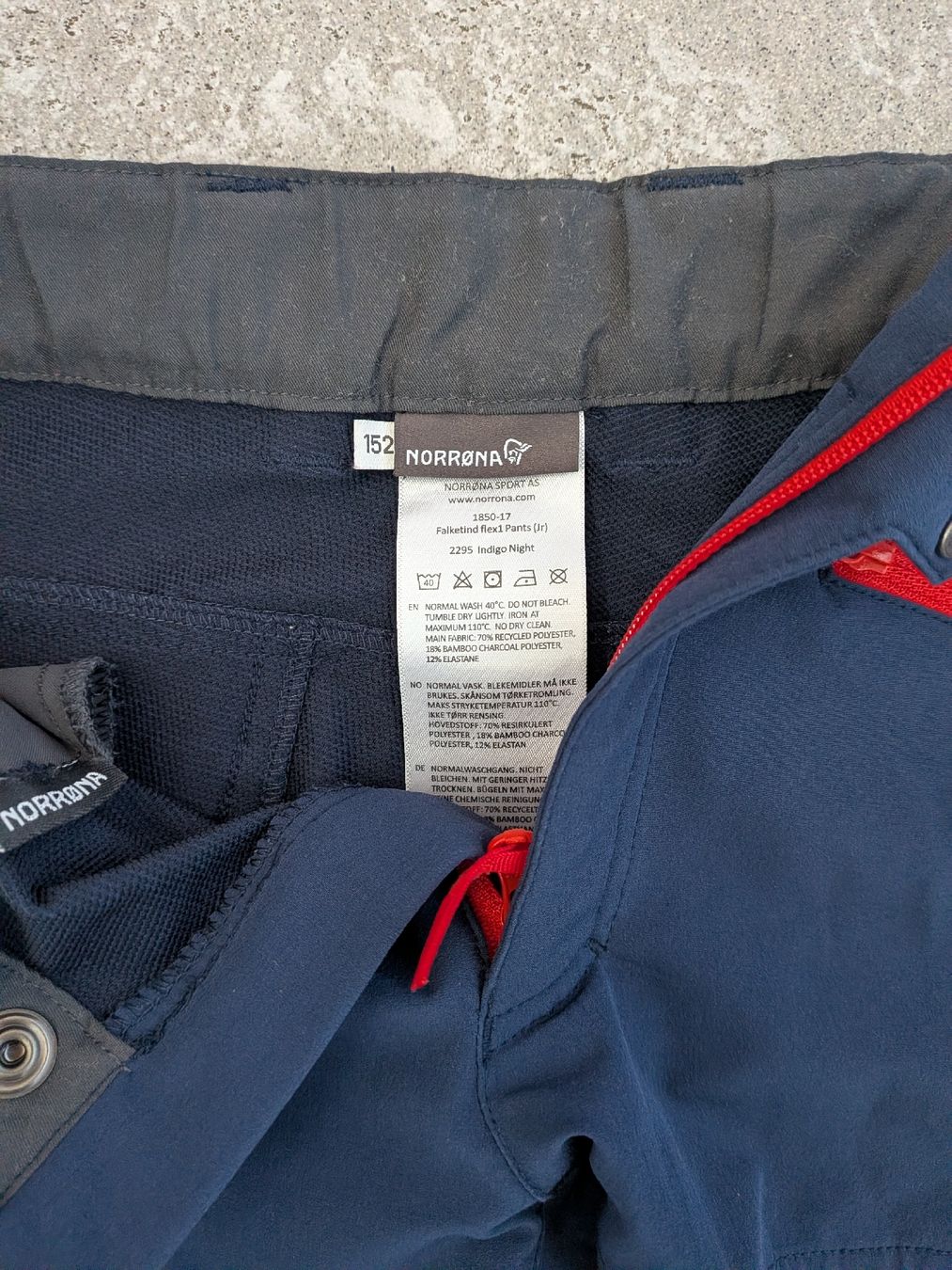Norrøna Hosen: Norrona Kinderwanderhose Gr. 152 – Gebraucht aus Schöftland von Surface 1