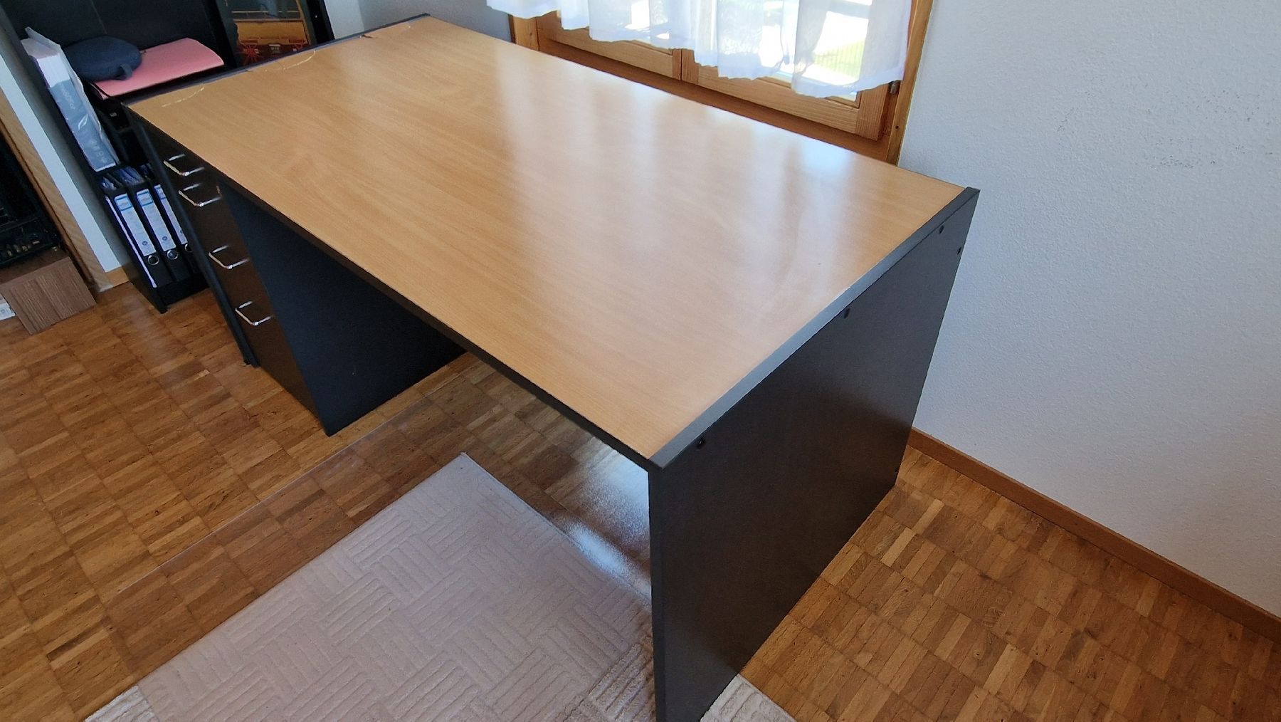 Schreibtische: Solid desk with drawers  – Gebraucht aus Oberburg von aurora_ch 4