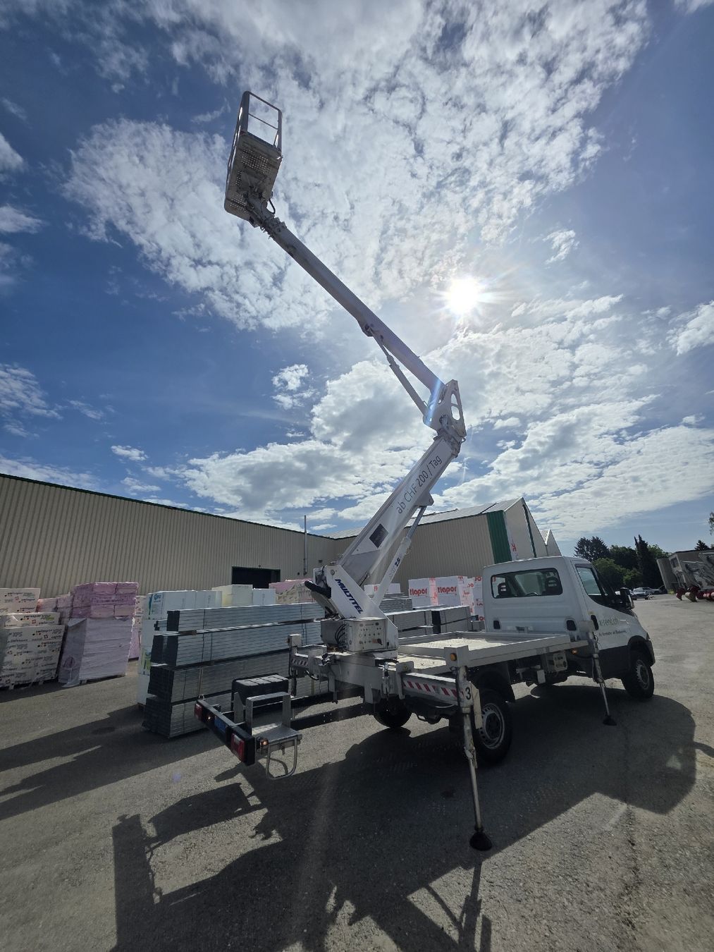 Iveco Veicoli commerciali: Iveco Multitel MX 250 Hebebühne – Usato da Lengwil venduto da x-rent 1