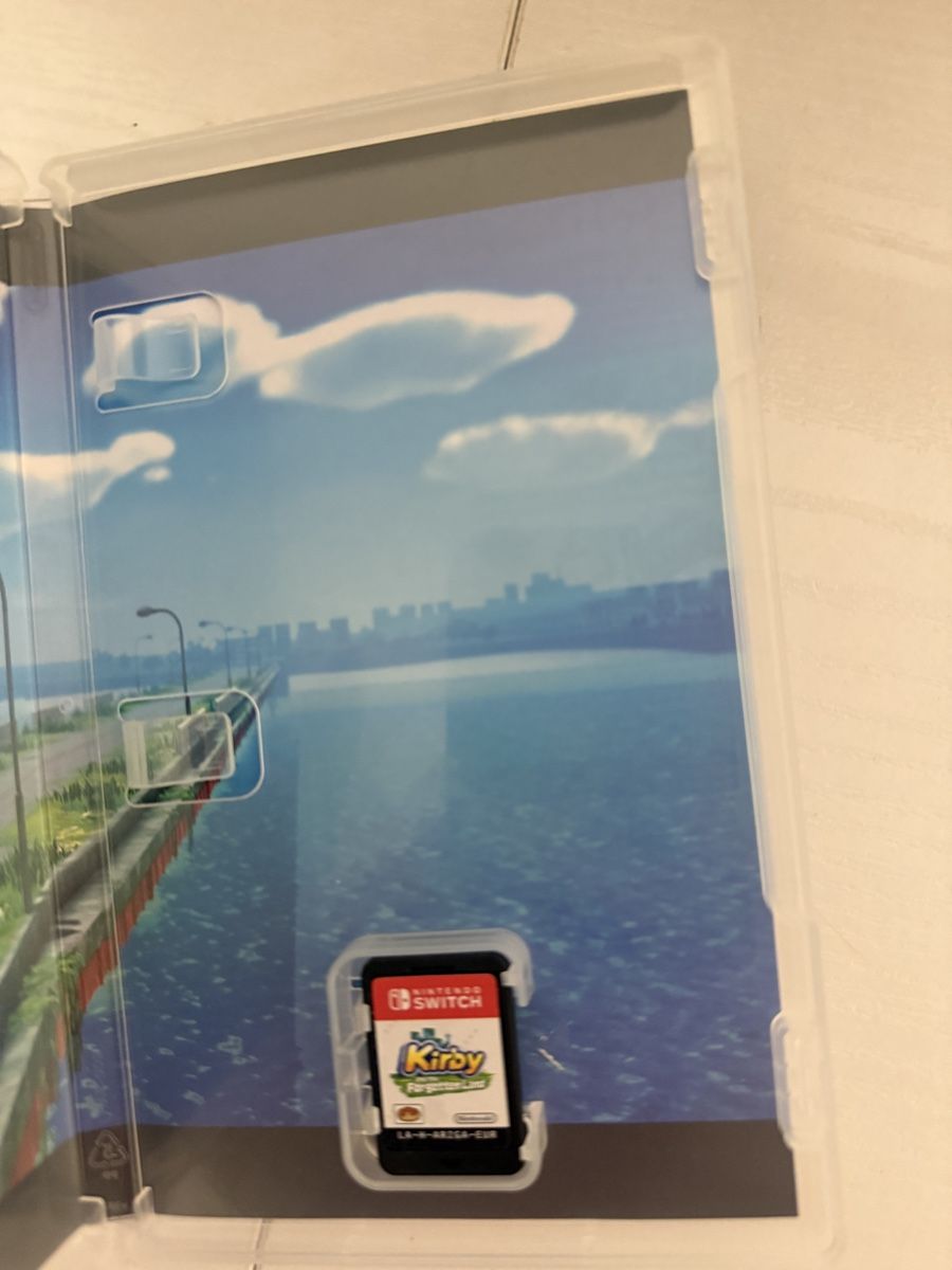 Pokémon Jeux: Nintendo Switch, Pokémon strahlender Diamant & Kirby – D'occasion à Basel par Sari994 1
