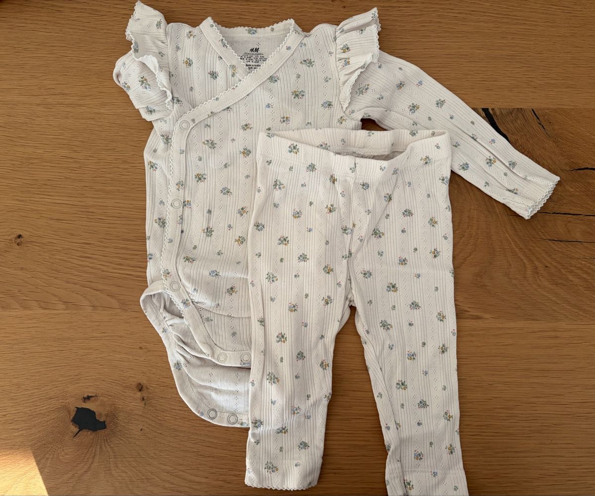 H&M Kleiderpakete & -sets: Kleiderpaket Mädchen Grösse 68 – Gebraucht aus Bütschwil von Fdu_9606 4