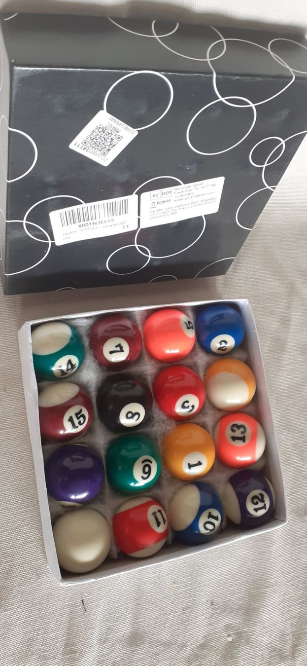 Billiardtische: Mini Billardtisch mit 2 Queues und mini Billardkugeln – Gebraucht aus Kilchberg ZH von hobbysale01 1