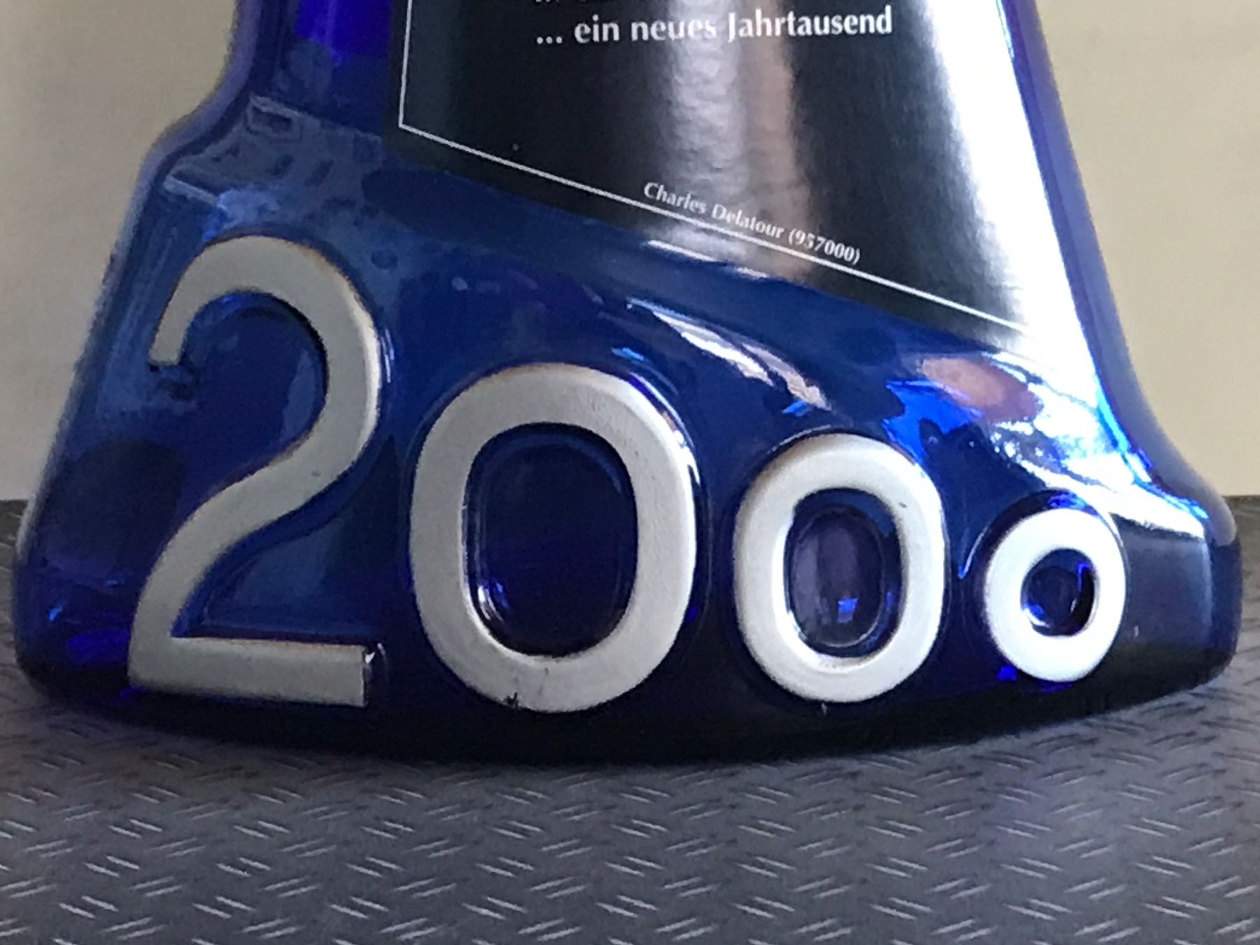 Bicchieri, Caraffe & Bottiglie: Flasche leer MILLENIUM-SILVESTER 2000 Spezialflasche 75 cl – Usato da Däniken SO venduto da allerlei54 6