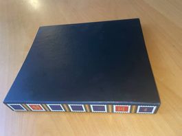 6 Livres "Le monde des timbres" de Alpha