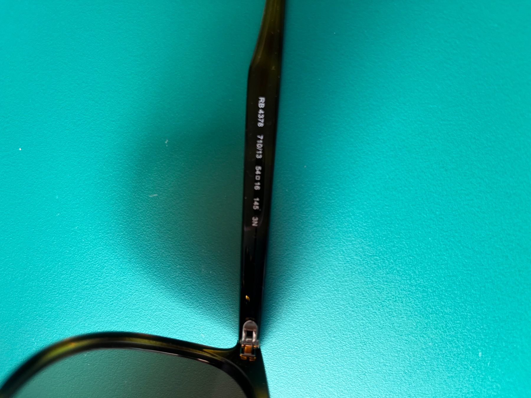 Ray-Ban Occhiali & Lenti: Sonnenbrille Ray-Ban / Markenartikel – Nuovo e nell'imballaggio originale da Lungern venduto da Barbados04 4