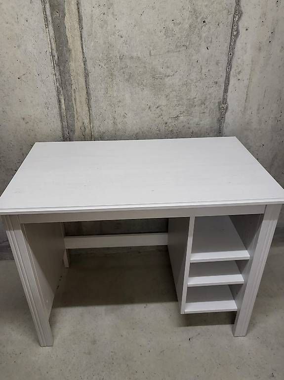 Scrivanie: IKEA Schreibtisch 90 × 52 cm - sehr guter Zustand – Usato da Rheinfelden venduto da taentscha