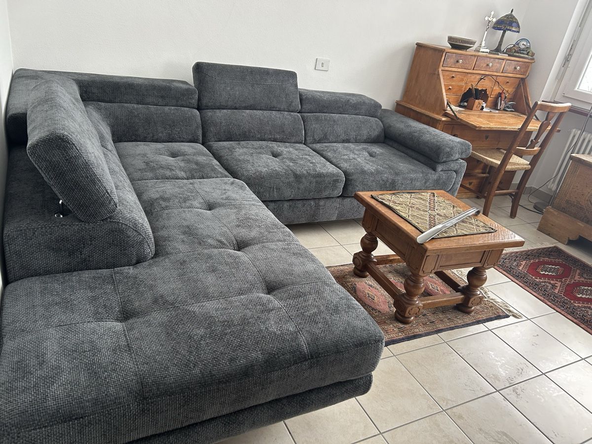 Divani: Neuwertiges Sofa – Nuovo (secondo la descrizione) da Chiggiogna venduto da bumbacream