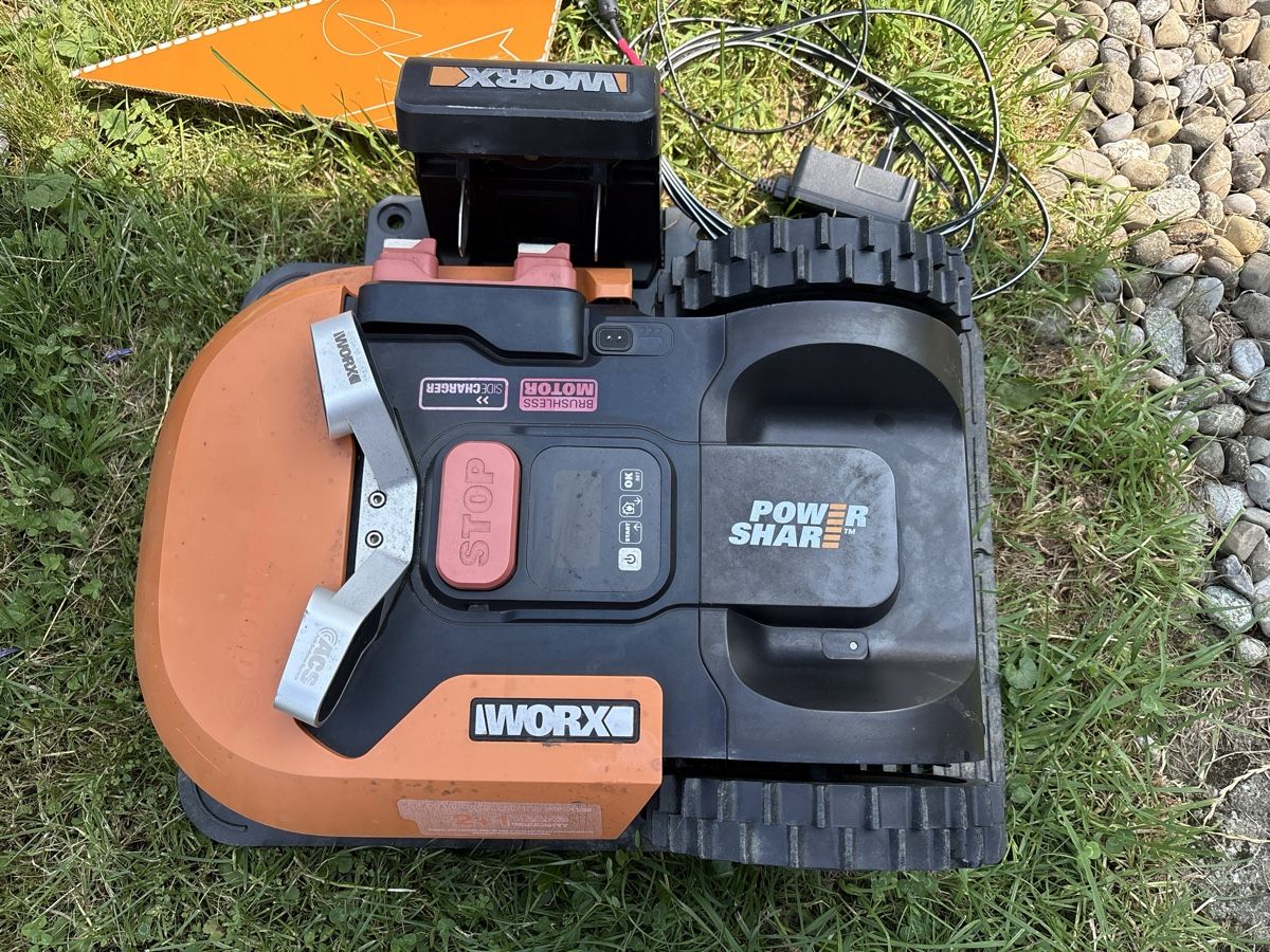 Worx Tagliaerba: Landroid WR130E – Usato da Goldach venduto da Beachandsnow