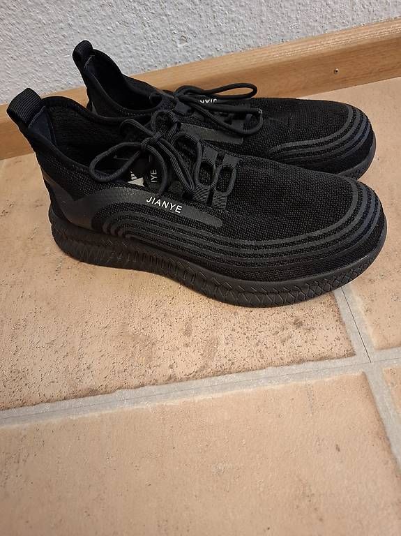 Herrenschuhe: Sicherheitsschuhe mit Stahlkappe – Gebraucht aus Münchenstein von Salvis_68