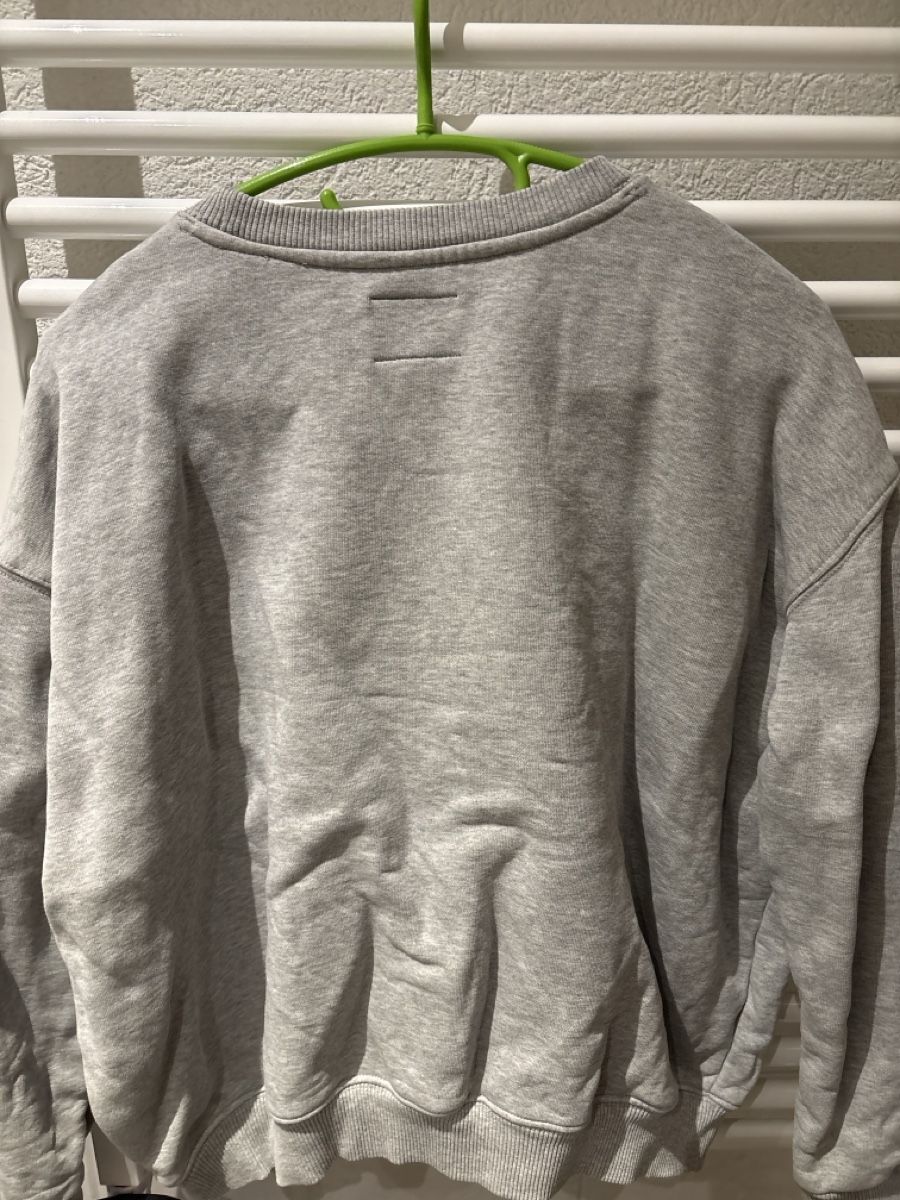 Tommy Hilfiger Pulls & Sweat-shirts: Pull Tommy jeans – Neuf (Voir description) à Riddes par nati48 1