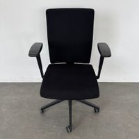 Züco Cubo Bürodrehstuhl schwarz mit Armlehnen