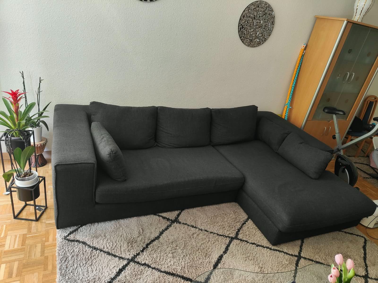 Divani: Canapé dangle gris anthracite 270 cm très confortable – Usato da Genève venduto da lol024