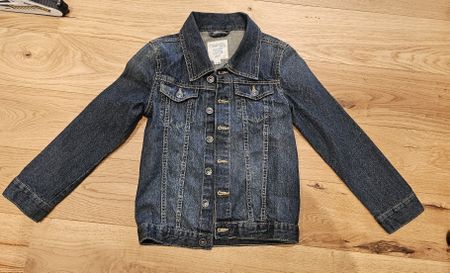 Gut erhaltene Jeansjacke für Kinder, Grösse 140 😊