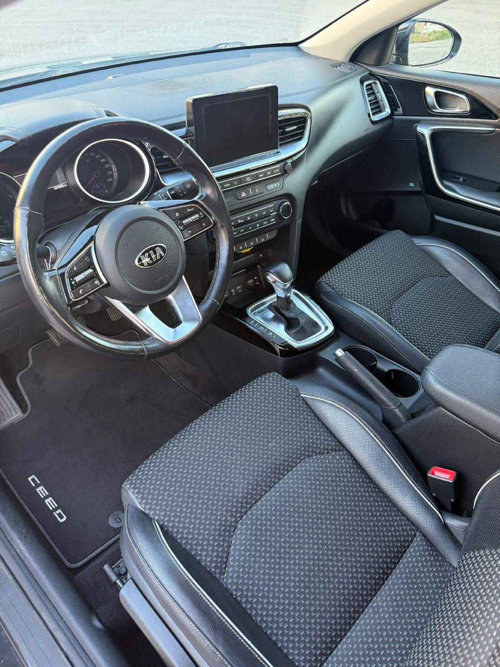 Kia Autos: Kia Ceed 1.6CRDI DCT – Gebraucht aus Münchenstein von sam_gwm9 5