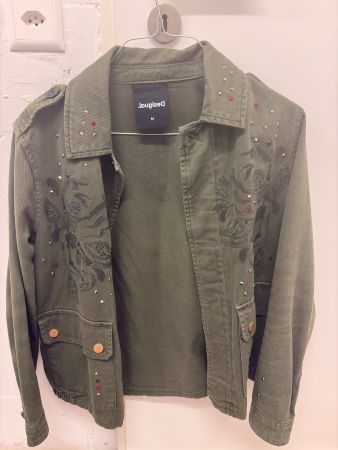 Cargojacke Damen, Gr. M, Desigual mit Strassverzierung