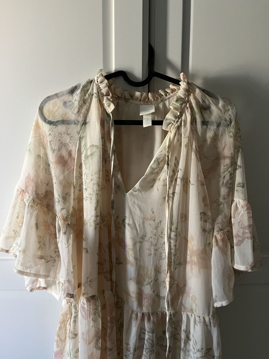 H&M Robes: Romantisches Kleid – Neuf (Voir description) à Allschwil par eyl_bb8q 4
