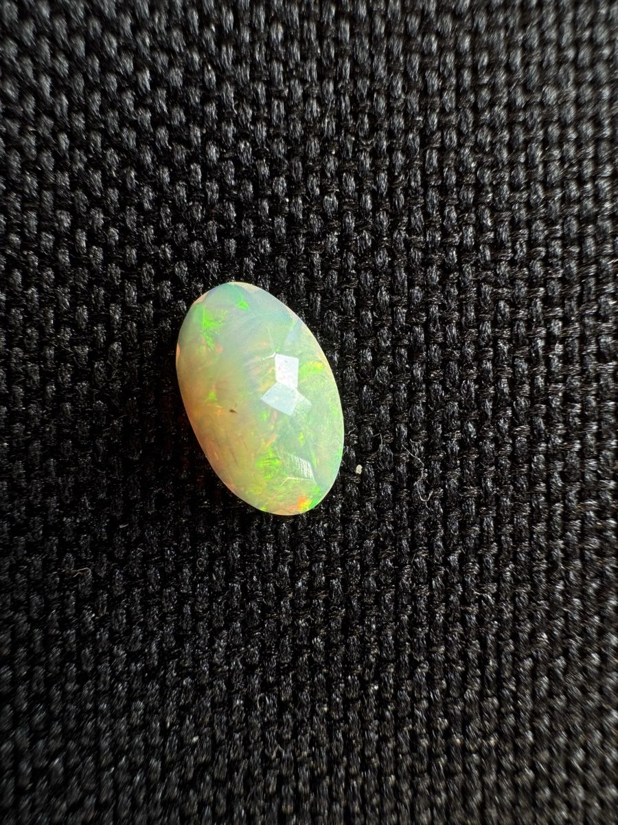 Pierres précieuses: Äthiopischer Opal 1.1ct – Neuf avec emballage d'origine à Wängi par Horus90 6