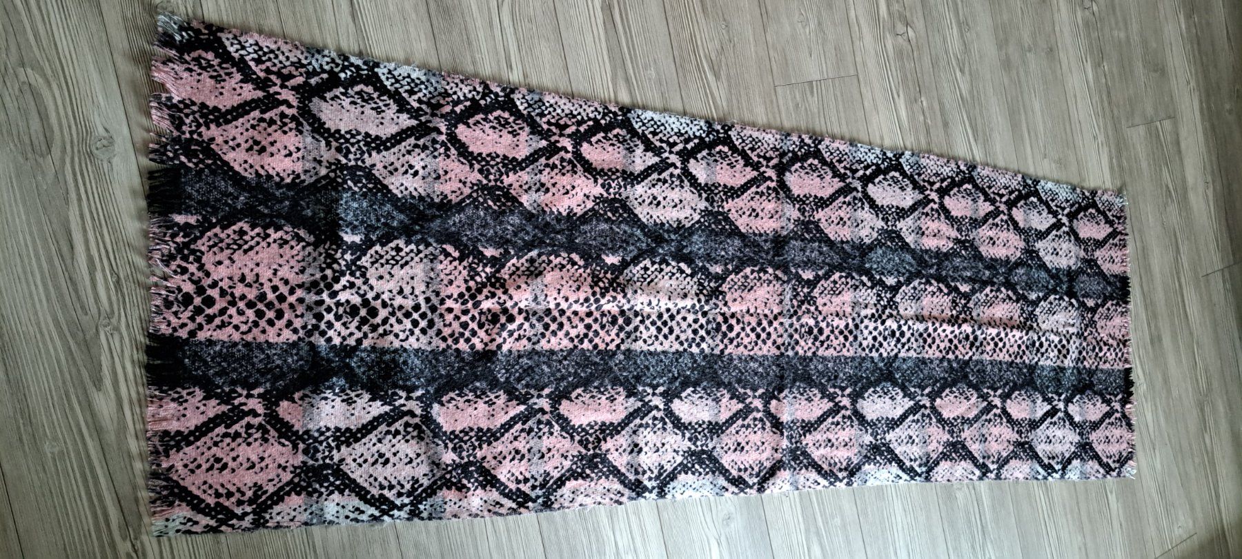 Foulard & Sciarpe: Schal NEU – Nuovo (secondo la descrizione) da Eschenz venduto da Miamix 1